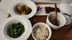 -弗蕾亚·辰月月子度假中心(光谷店)