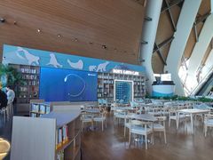 -抱抱地球咖啡馆(国家海洋博物馆店)