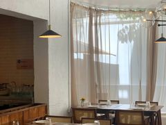 -Mark&Mars Restaurant
