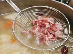 -四点金潮汕鲜牛肉火锅(金猴名居店)