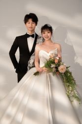 -雪中彩影婚纱摄影·微光艺术中心