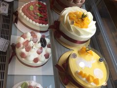 -花花卷卷·鲜食蛋糕(静安久光百货店)