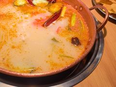 -洱火云南酸菜牛肉火锅(石景山当代商城店)