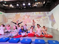 -小鸡哆哆故事屋·儿童乐园(嘉里城店)