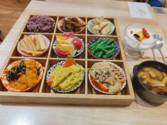 -轻蔬不用等·素食(江苏路店)