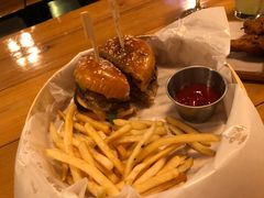 -Twin Tails Brewpub双尾精酿餐吧(八坼店)