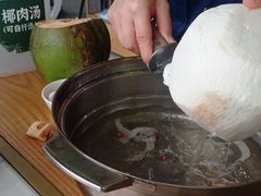 -三个椰子·现砍椰子鸡(金源CBD店)