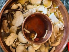 -慢丽江·云南野生菌土鸡锅(付家庄店)