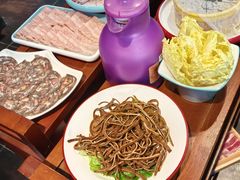 -洪焱重庆老火锅(万福花园店)