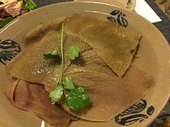 -茅草房·河畔园林火锅