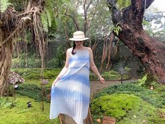 -Chom Cafe and Restaurant
