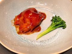 鲍汁扣藏珍鮰鱼肚-杭州西子湖四季酒店·金沙厅