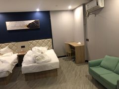 -咖居酒店(南京长江大桥阅江楼店)