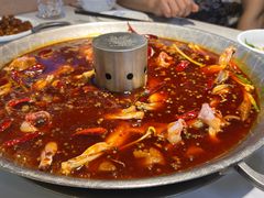 -爱你您·自家鱼塘·活水喷泉鱼火锅(八里店)