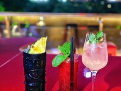 -池畔酒吧 WET Bar