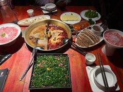 -小龙翻大江文化火锅(宽窄店)