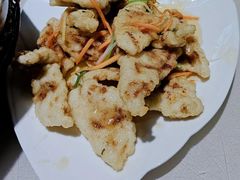 -老码头黑皮肘子锅包肉(赣水路店)