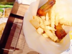 -暖食光·台式家庭餐厅·生日主题店(万达店)