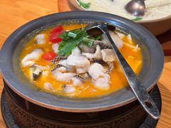 -云海肴·汽锅鸡·云南菜(天山百盛优客店)