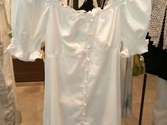 -URBAN REVIVO(上海中庚漫游城店)