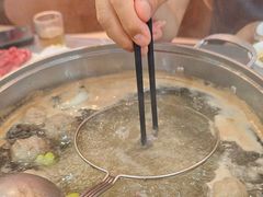 -官塘陈记鱼生·潮汕砂锅粥·牛肉火锅(潮枫路总店)