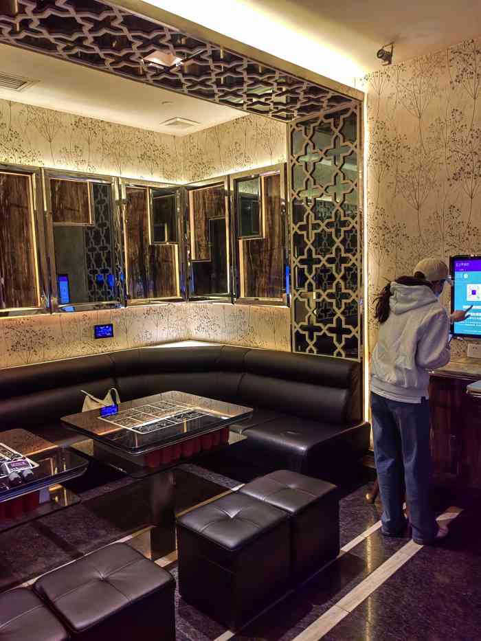 堂会(罗湖店)-"大堂的前台服务超差,第一次来堂会,感觉很.