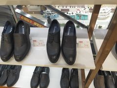 -云柏鞋业(十里堡店)