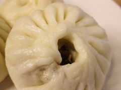 大明山珍素包-凤起龙游老面包子(凯德晶品店)