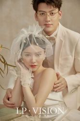 -乐派诗婚纱摄影