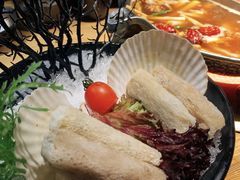 -湊湊火锅·茶憩(杭州湖滨银泰in77店)