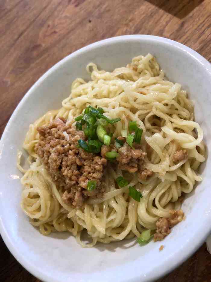 聊里客家捞面-"难得能在深圳遇到环境这么好的客家面店,干.