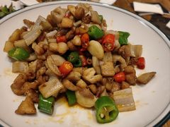 -苹果树下艺术餐厅(宋庄店)