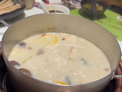 -洪氏嗨捞·猪肚鸡火锅(阳光天地店)