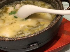 石锅酸菜鱼-上海小南国(金桥国际广场店)