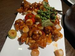 特色宫保鸡丁-羲和雅苑•北京烤鸭(吴中路万象城店)