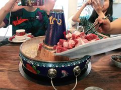 -毛辣果·贵州红酸汤牛肉火锅(西单店)