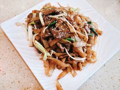 干炒牛河-明腾壹间茶餐厅(新都会花园广场店)