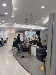 点击看大图 -八佰伴8008星级形象店