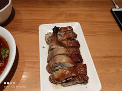 -诚铭记·虾仁汤包·成都小吃(融创店)