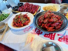 -肥肥虾庄·金牌油焖大虾(汉街SKP店)