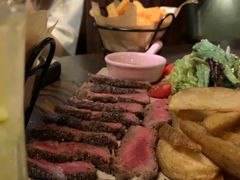 -The Cheebat 锌吧·Bistro(体育西店)