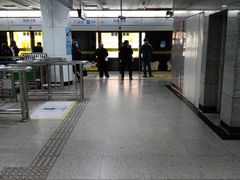 -陆家浜路(地铁站)