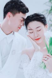 -都市丽人婚纱摄影