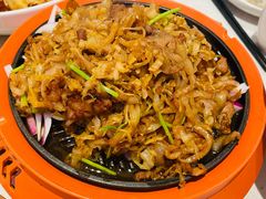 铁板五花肉烤酸菜-北大荒人•新东北菜(青岛银座店)