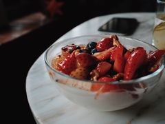 野莓核桃蜂蜜希腊酸奶-the rug 飞毯 (朝阳公园店)