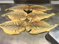 -赶海部落海鲜城(海阳路店)