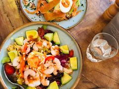 牛油果煮蛋吐司-RAC BAR(安福路店)