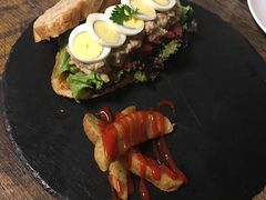 -HIGH FIVE哈福手工汉堡(桂林路店)