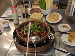 -胡须佬鸡煲四季火锅店(石厦西村直营店)