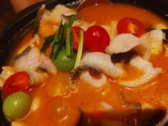 番茄野果酸汤黑鱼-云海肴·汽锅鸡·云南菜(天山百盛优客店)